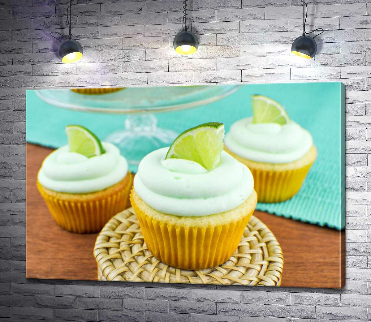 

Картина ArtPoster Пышные кексы со сливочным кремом и лаймом 130x86 см Модуль №1