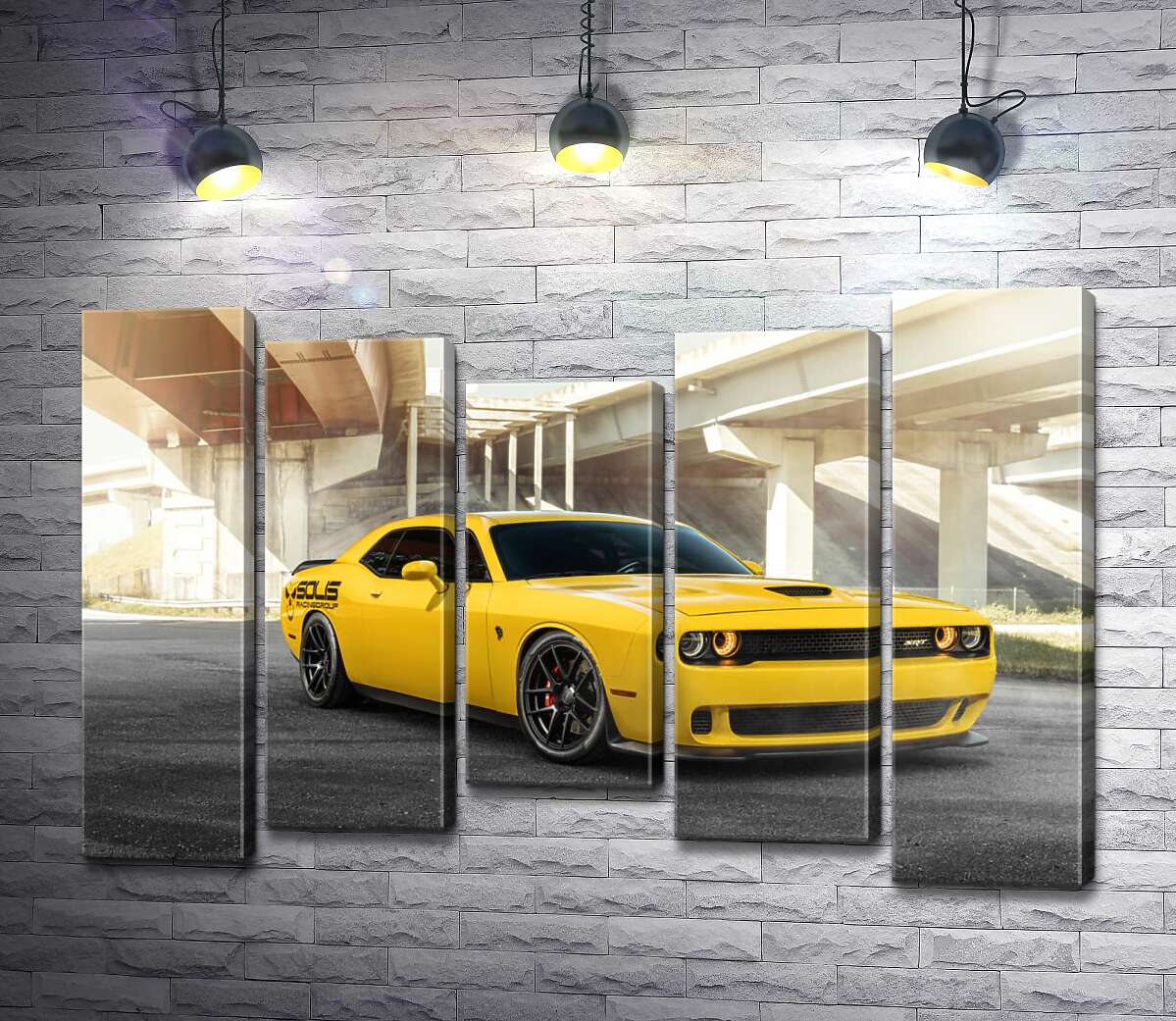 

Модульная картина ArtPoster Желтый автомобиль Dodge Challenger Hellcat остановился под мостом 100x69 см Модуль №28