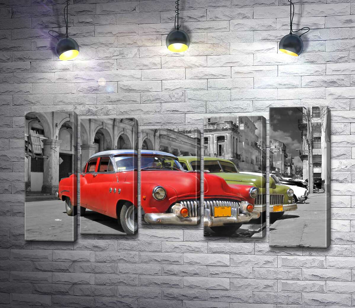 

Модульная картина ArtPoster Красная модель автомобиля Chevrolet 1952 года на старинной улице Кубы 100x55 см Модуль №28