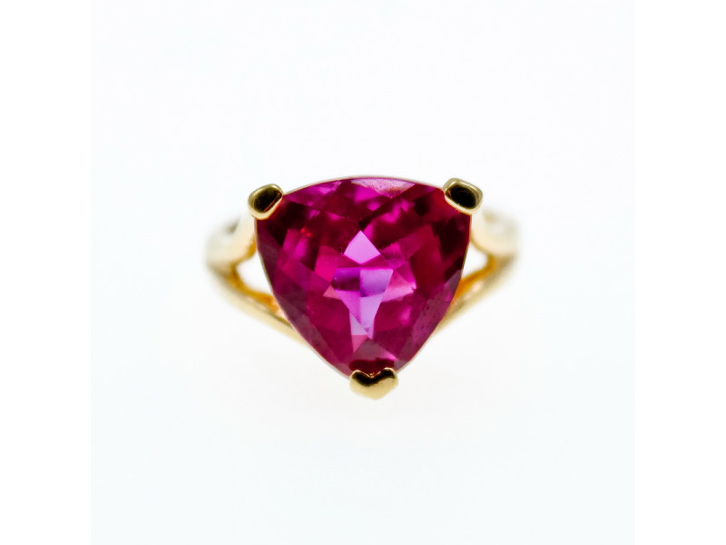 

Серебряное кольцо в позолоте с розовым сапфиром Натуральный Sky Jewelry 003775