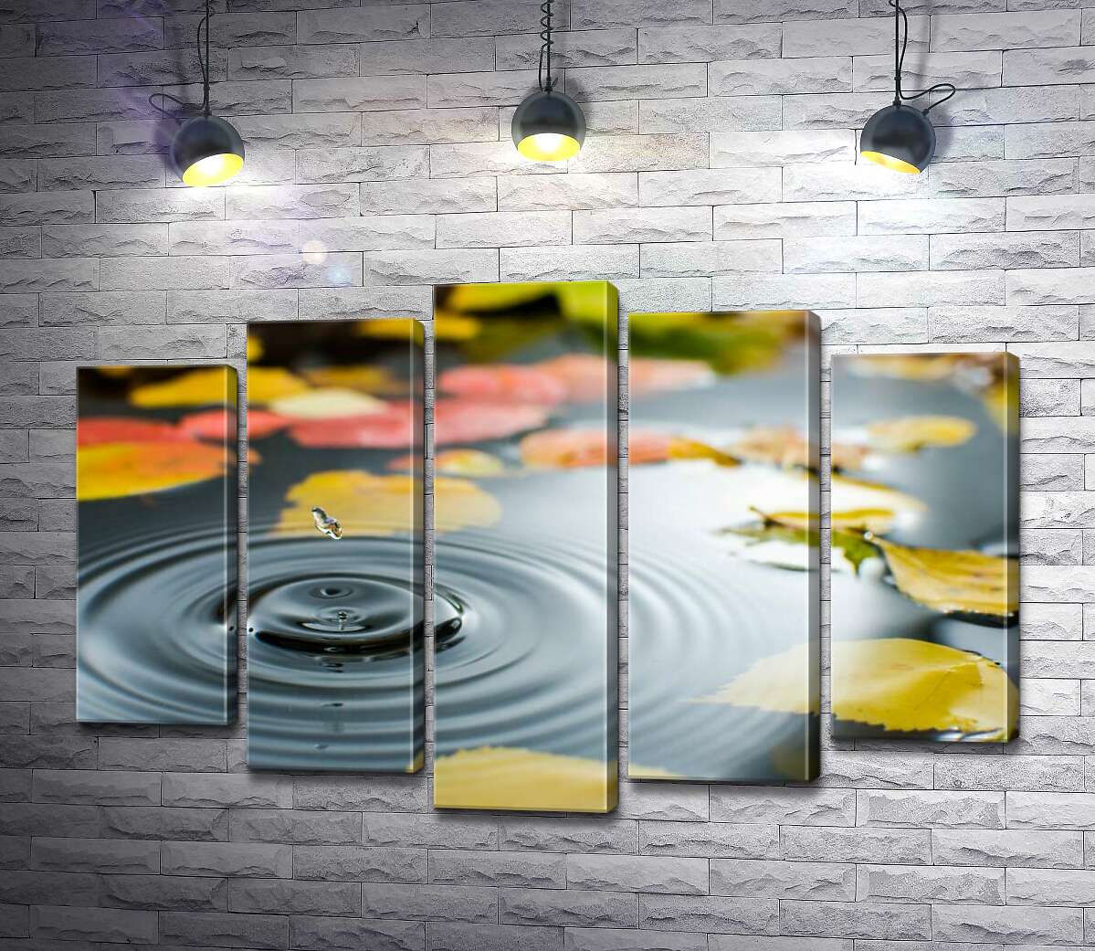 

Модульная картина ArtPoster Первая дождевая капля потревожила ровную поверхность осенней лужи 130x87 см Модуль №26