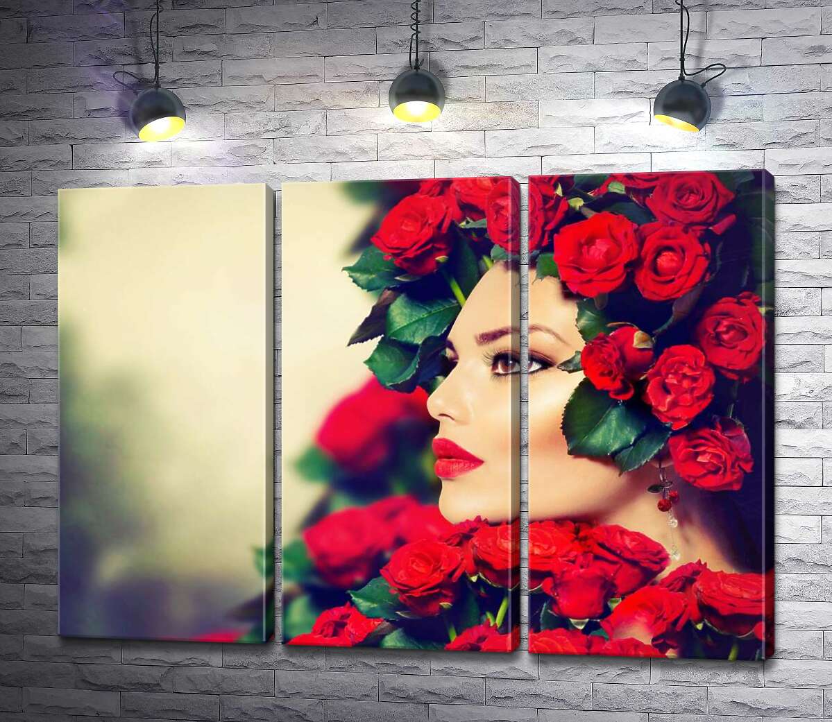 

Модульная картина ArtPoster Профиль девушки в украшении горяще-красных роз 60x44 см Модуль №11