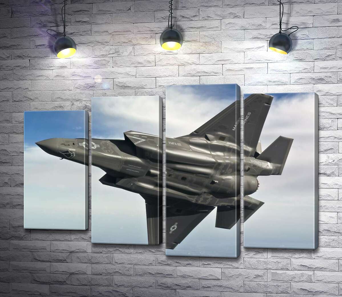 

Модульная картина ArtPoster Сверхзвуковой американский истребитель-бомбардировщик в полете 132x89 см Модуль №21