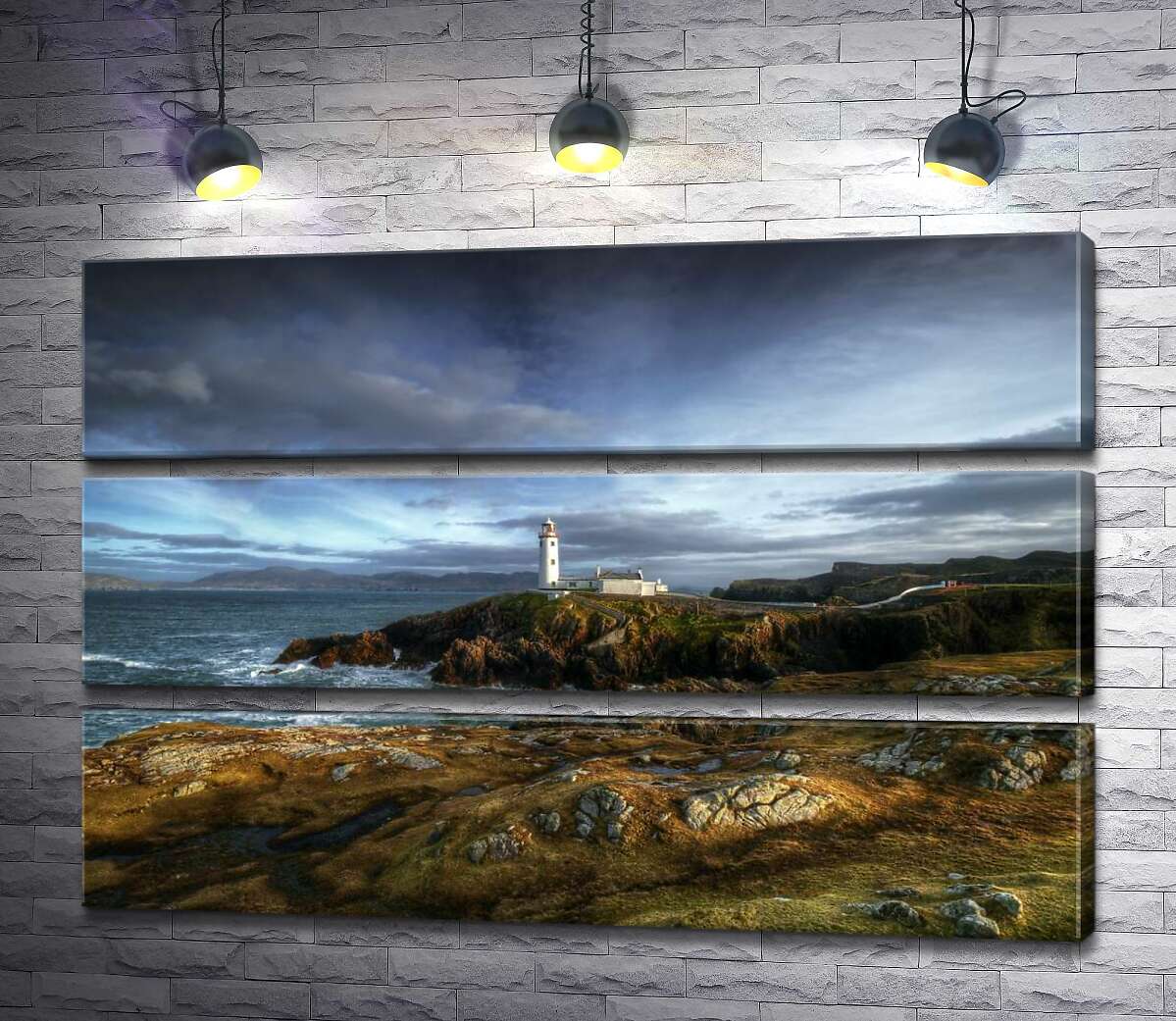 

Модульная картина ArtPoster Темные облака надвигаются на белый маяк полуострова Фанад 100x69 см Модуль №13