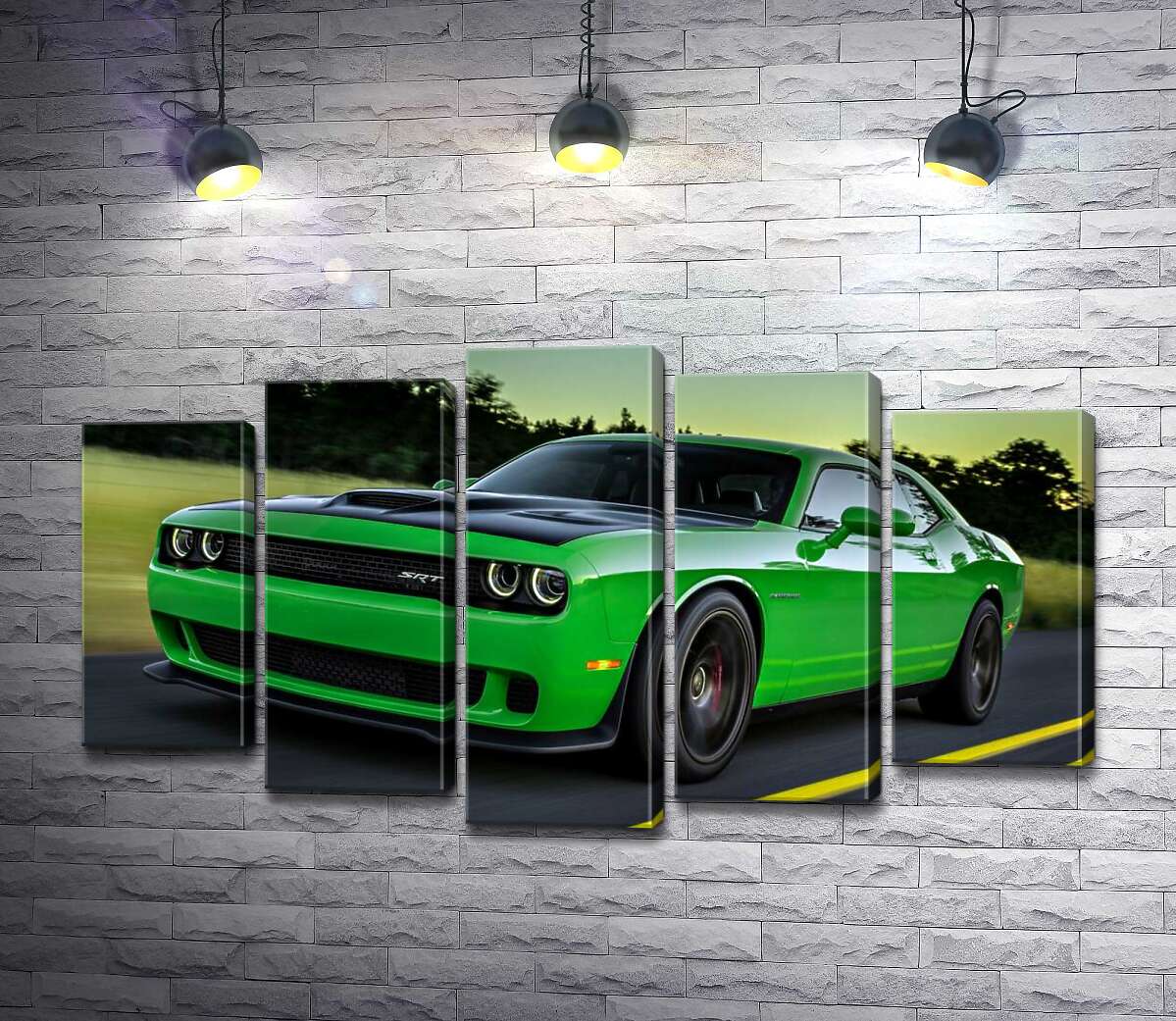 

Модульная картина ArtPoster Сочно-зеленый автомобиль Dodge Challenger Hellcat несется по дороге 100x58 см Модуль №26