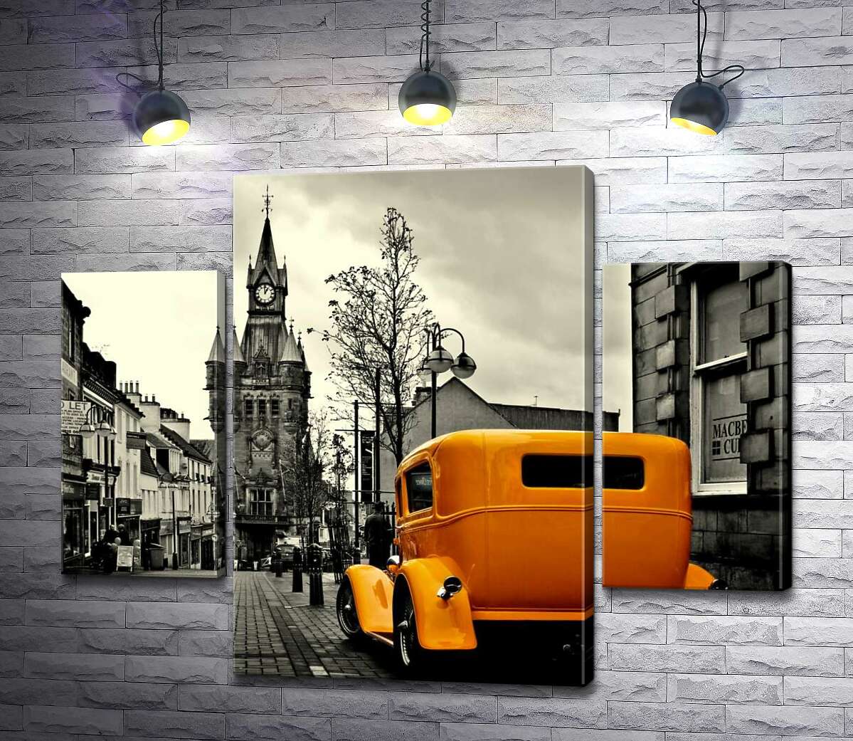 

Модульная картина ArtPoster Солнечный ретро автомобиль на пасмурной улице шотландского городка 131x104 см Модуль №7