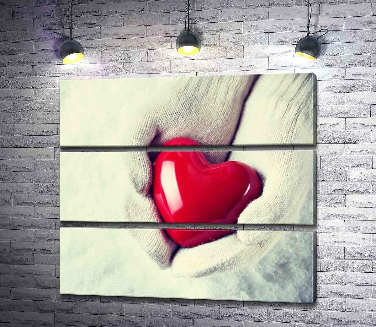 

Модульная картина ArtPoster Теплый цвет сердца на холодном фоне белых перчаток 100x87 см Модуль №13