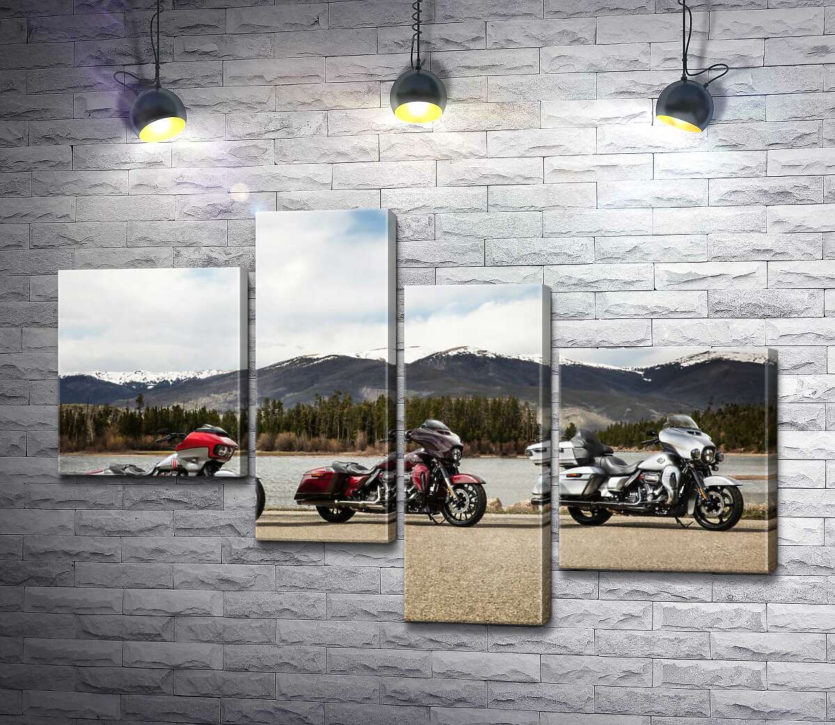 

Модульная картина ArtPoster Три мотоцикла Harley-Davidson Road Glide стоят на берегу реки 130x87 см Модуль №20