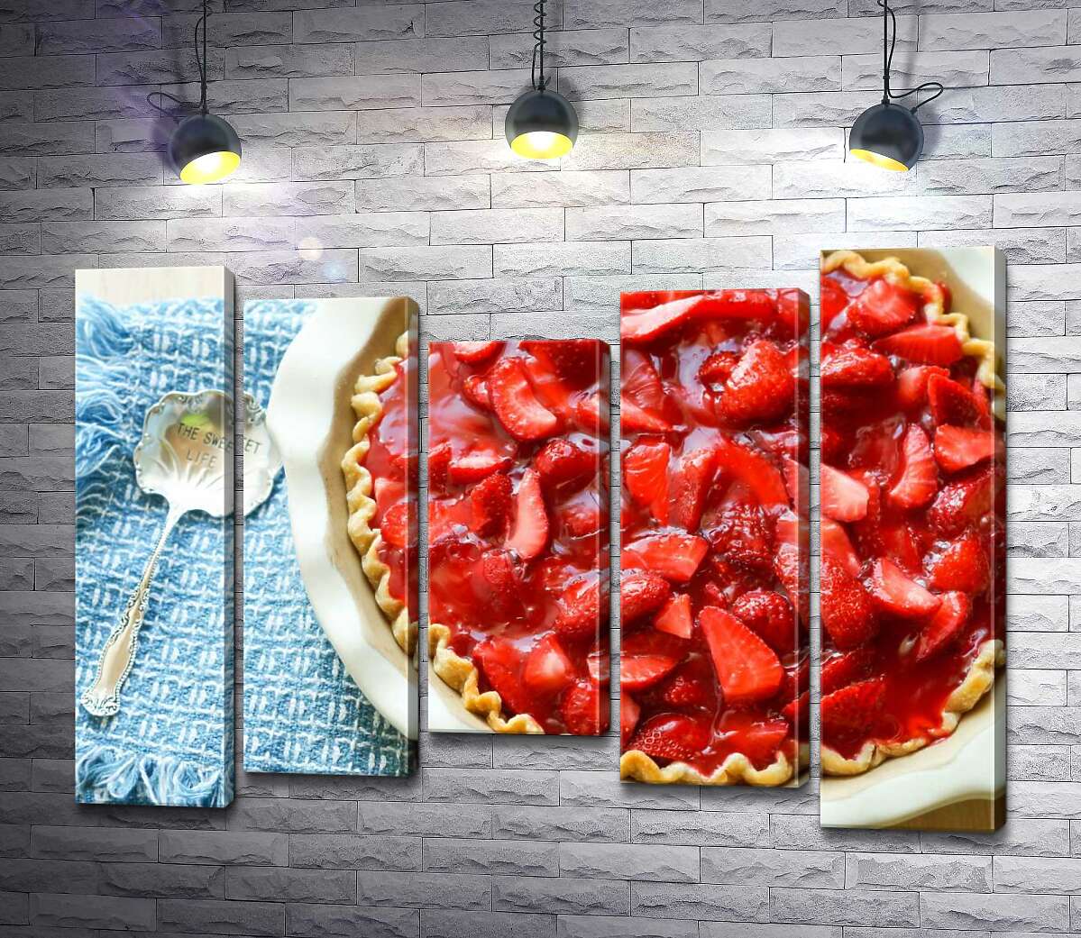 

Модульная картина ArtPoster Яркий пирог с сочной клубникой 100x73 см Модуль №28