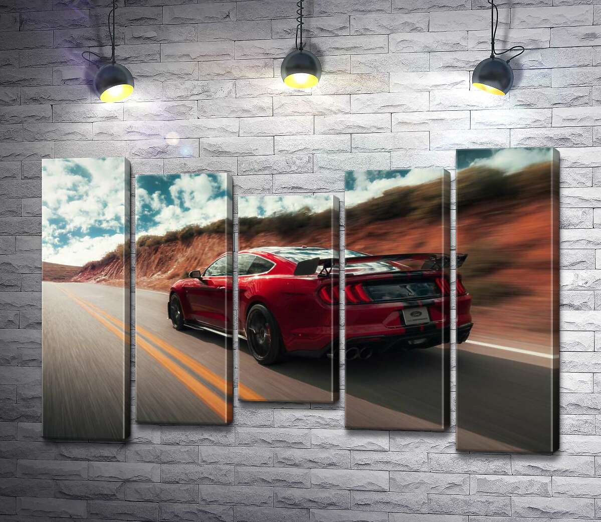 

Модульная картина ArtPoster Яркое пятно среди пустыни: красный спортивный автомобиль Ford Mustang Shelby GT500 100x69 см Модуль №28
