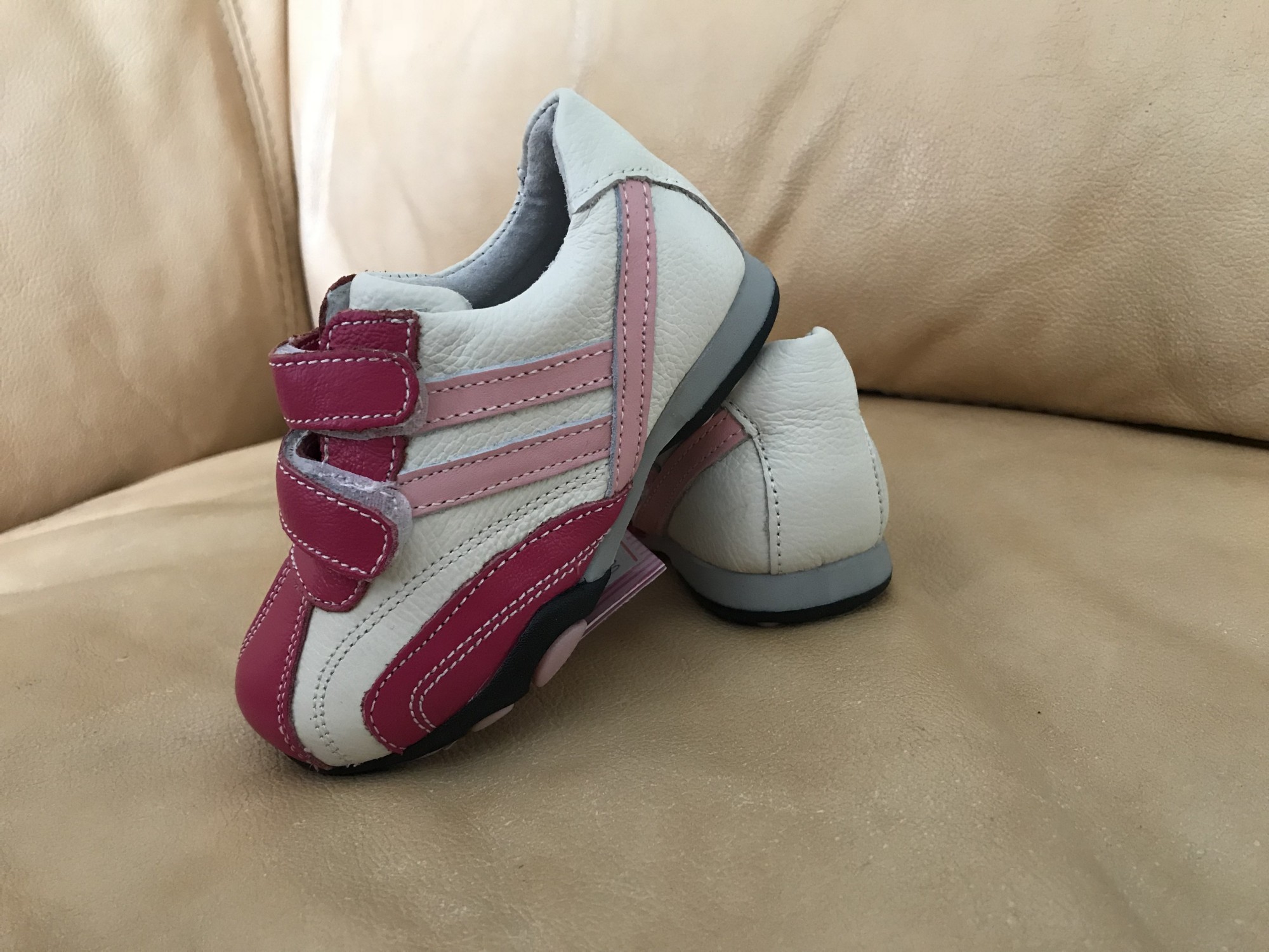 

Кроссовки детские Lilian shoes 25 р 14,8 см розовый
