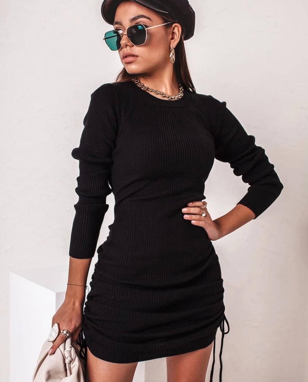 

Платье мини на затяжка трикотаж в рубчик чёрное - DR-106-1433-B-SM, Платье мини на затяжка трикотаж в рубчик чёрное S-M DR-106-1433-B-SM