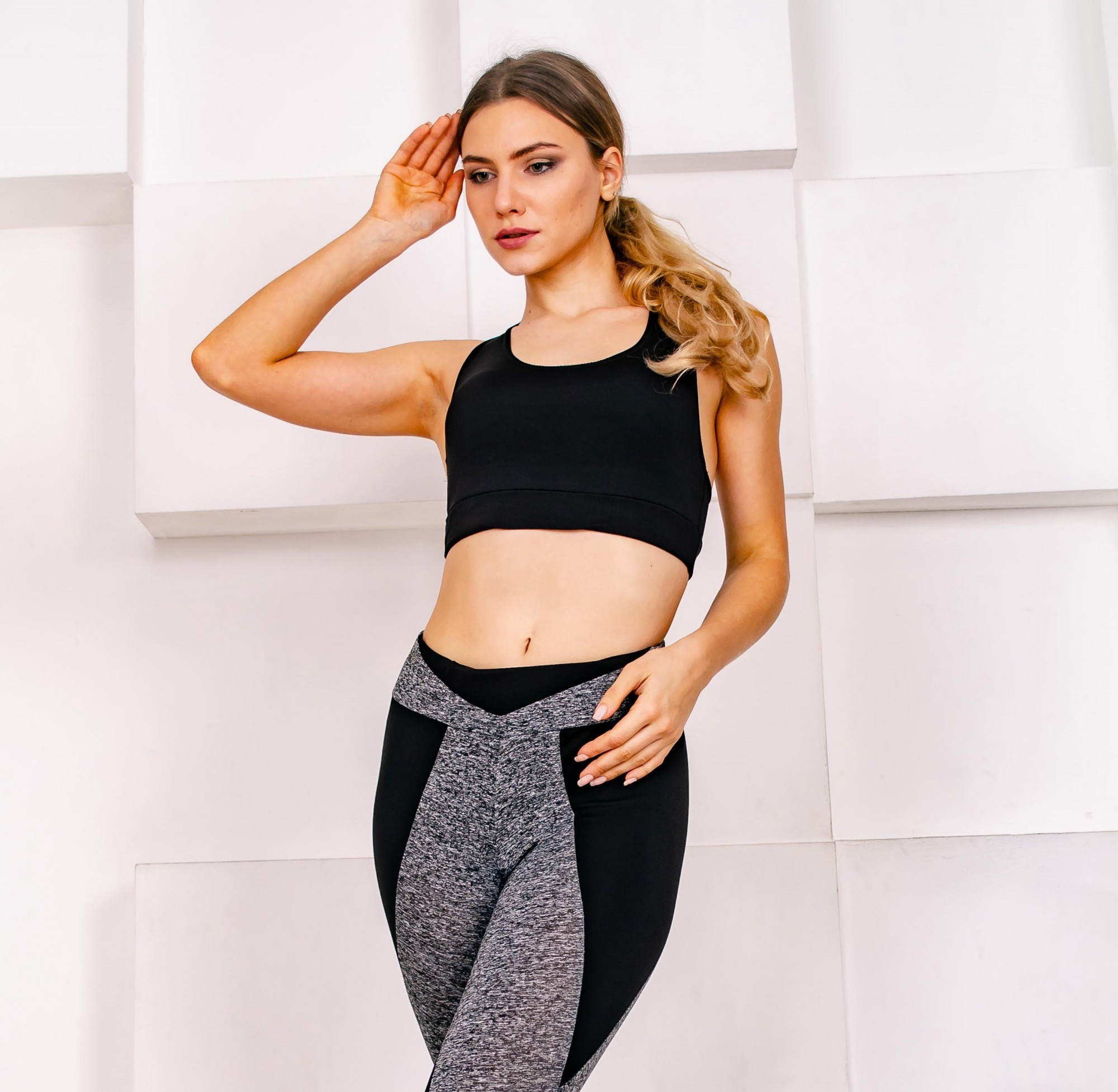 

Спортивный топ LOMOFIT 35 44 черный