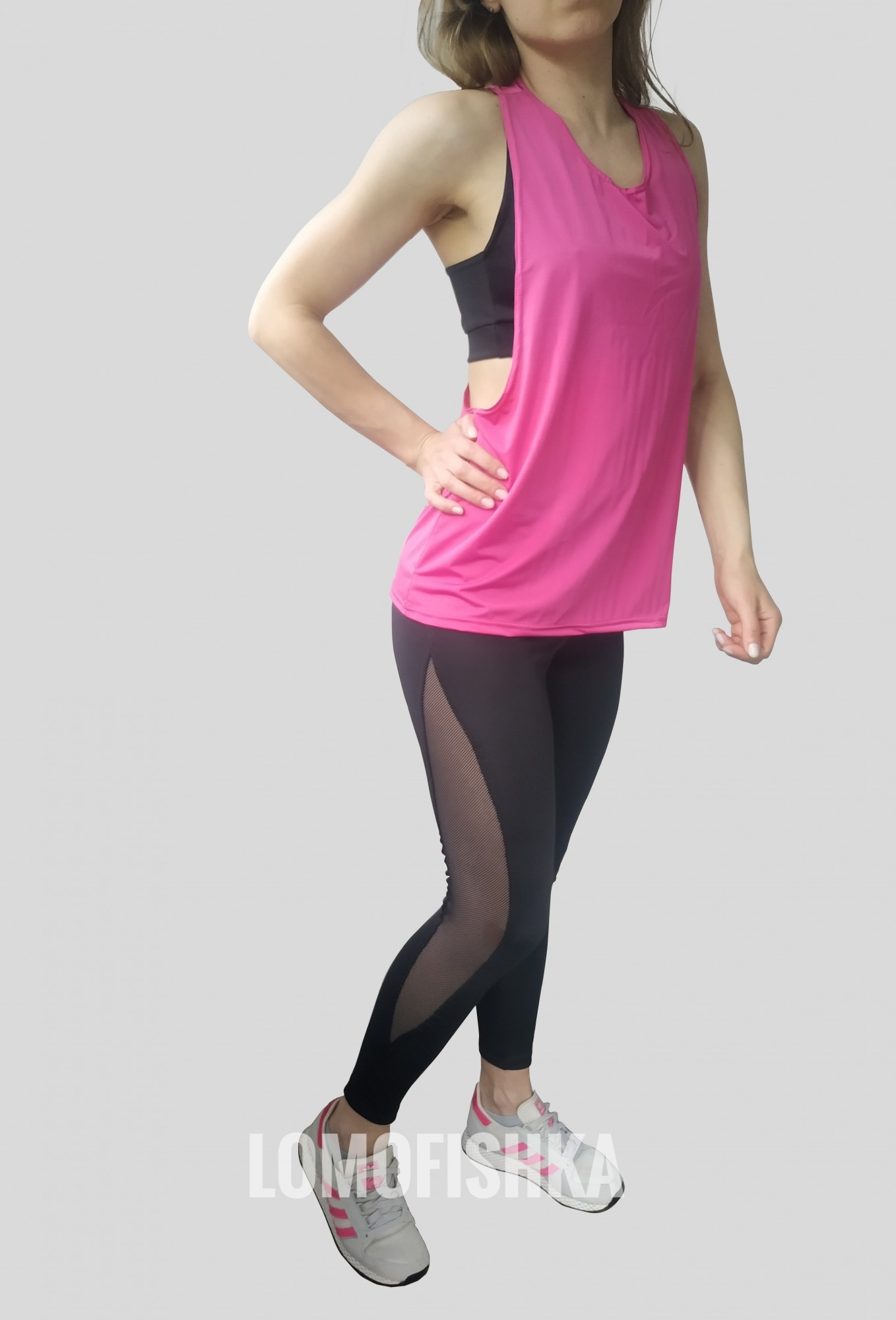 

Комплект для фитнеса (лосины+топ+майка) LOMOFIT-Black 4135Ч37М 46 черно-малиновый с сеткой
