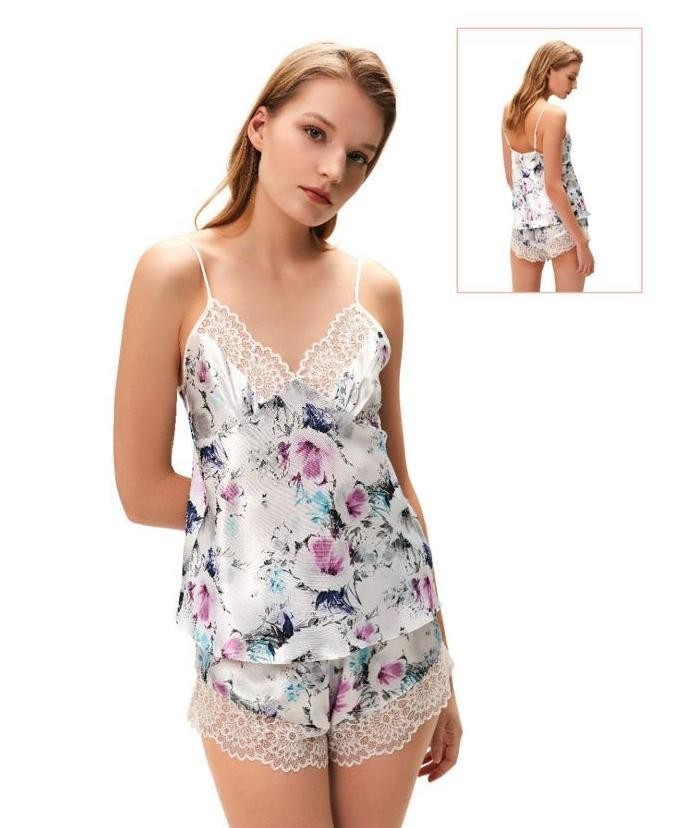 

Женская пижама с кружевом (майка+шорты) Gabriela  Белая c принтом, Женская пижама с кружевом (майка+шорты) Gabriela XL Белая c принтом