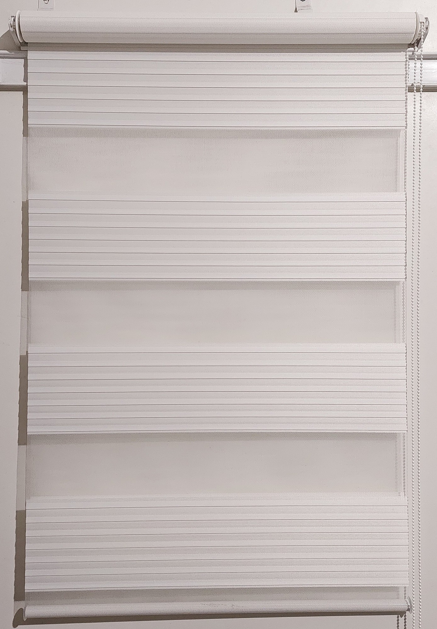 

Рулонная штора Miranda День-ночь Z-270 105*130 см Белый