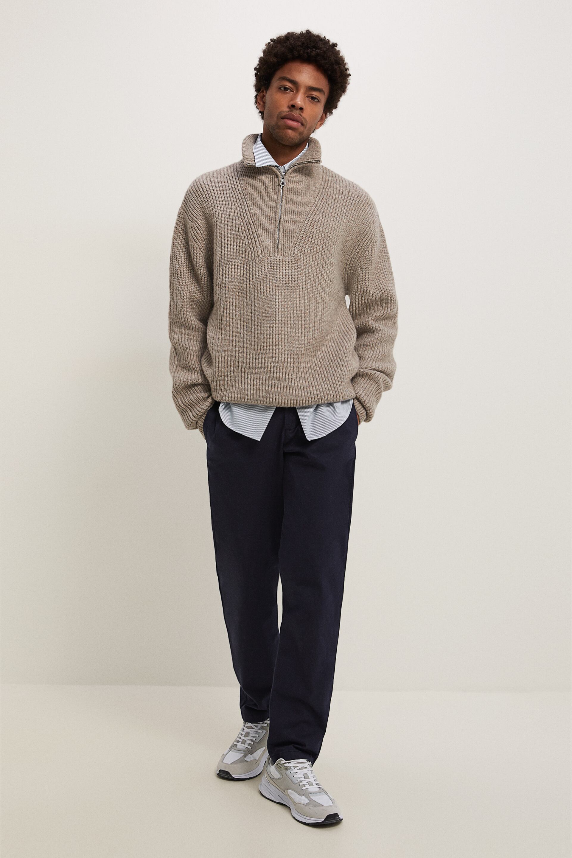 

Брюки Zara  темно синий 2069302401, Брюки Zara L темно синий 2069302401