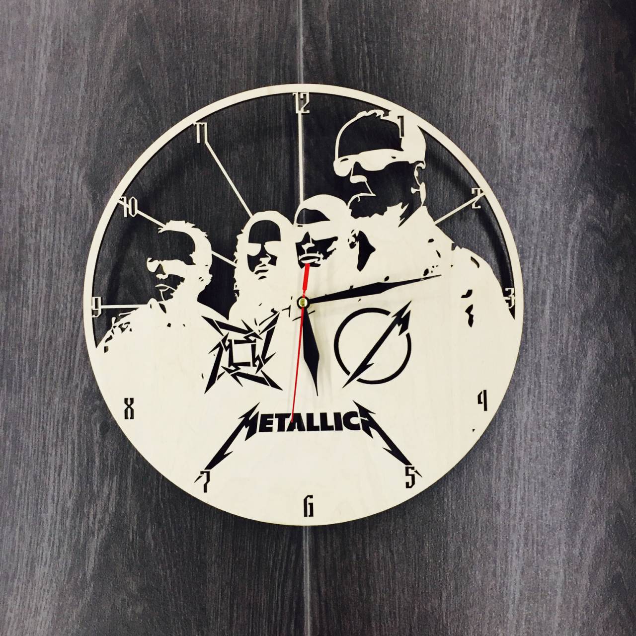 

Часы из дерева на стену 7Arts Metallica CL-0049