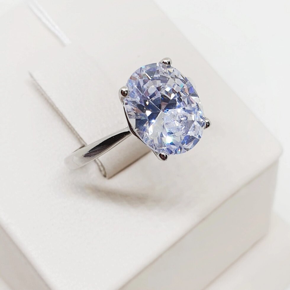 

Кольцо серебряное с кубическим цирконием 18 2,99 г
