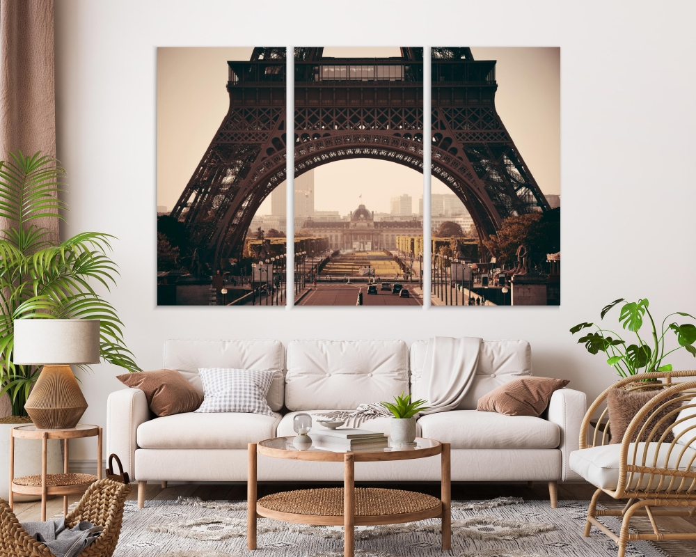 

Картина на холсте Модульные Модульная картина Eiffel Tower Closeup 3 картины 60х120 см.