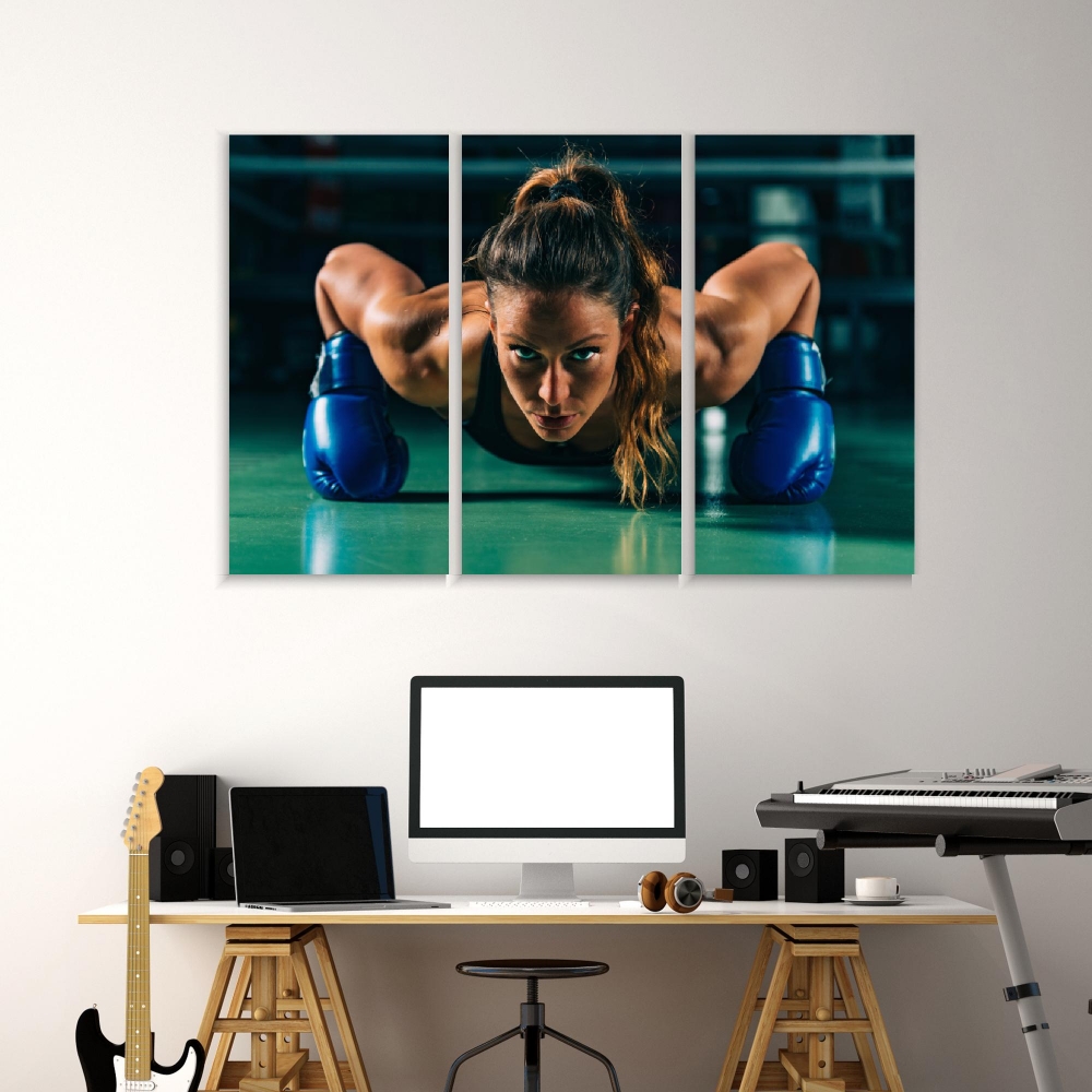 

Картина на холсте Модульные Модульная картина Woman On Boxing Training 3 картины 40х80 см.