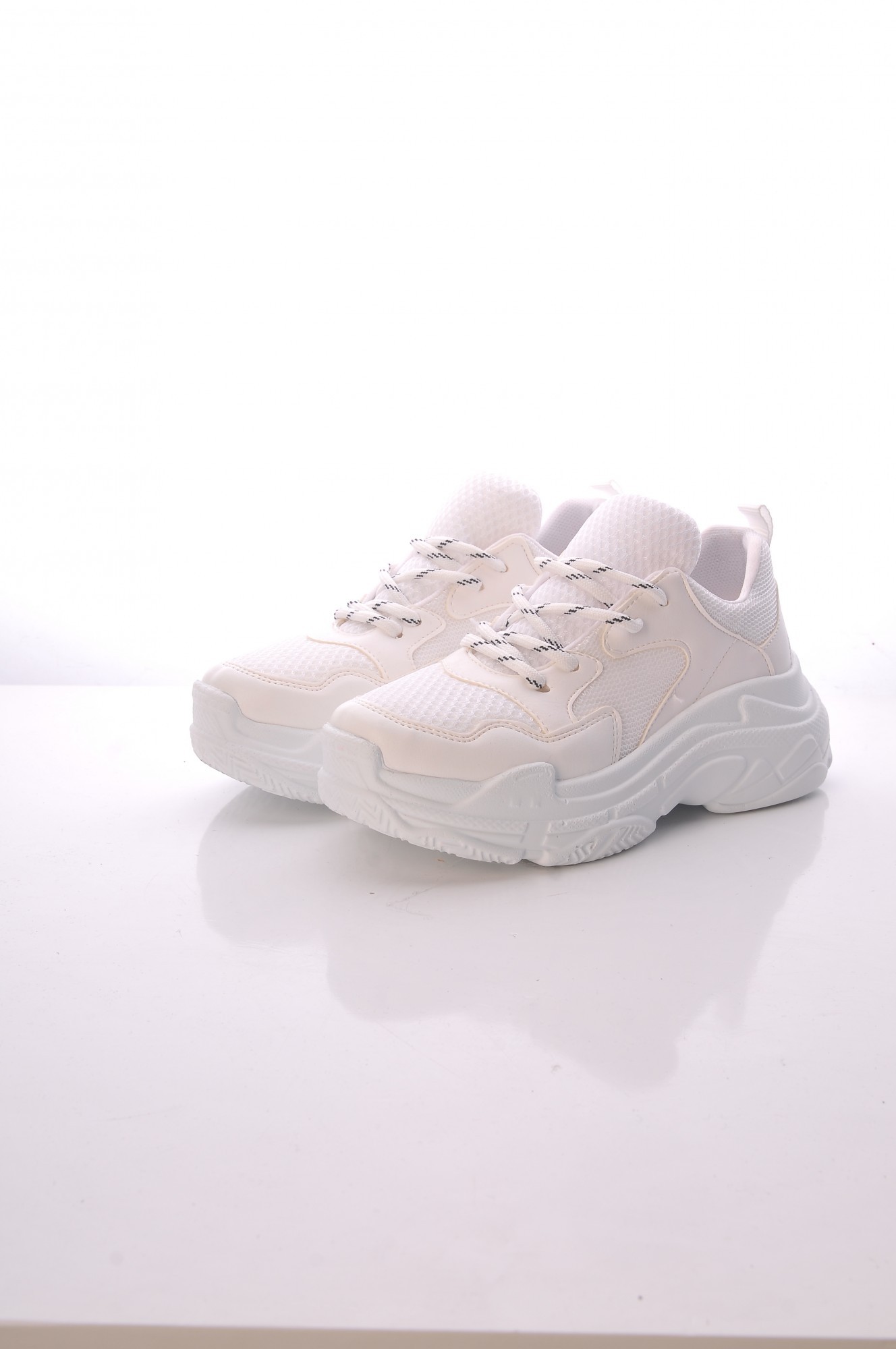 

Женские кроссовки Sofi&Mshoes Белые 36(22,5см-23см)
