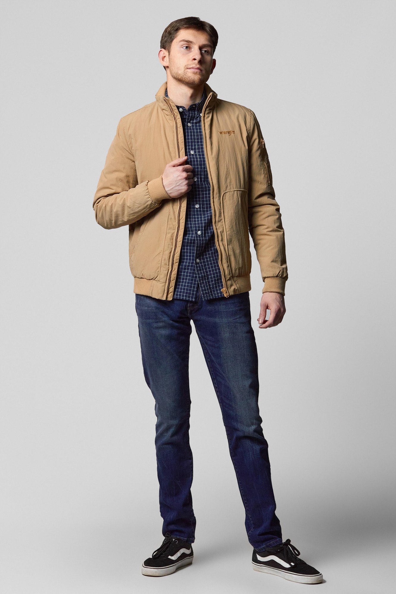 

Бомбер Wrangler Classic Bomber Regular Fit Бежевый -00, Бомбер Wrangler Classic Bomber Regular Fit Бежевый S-00