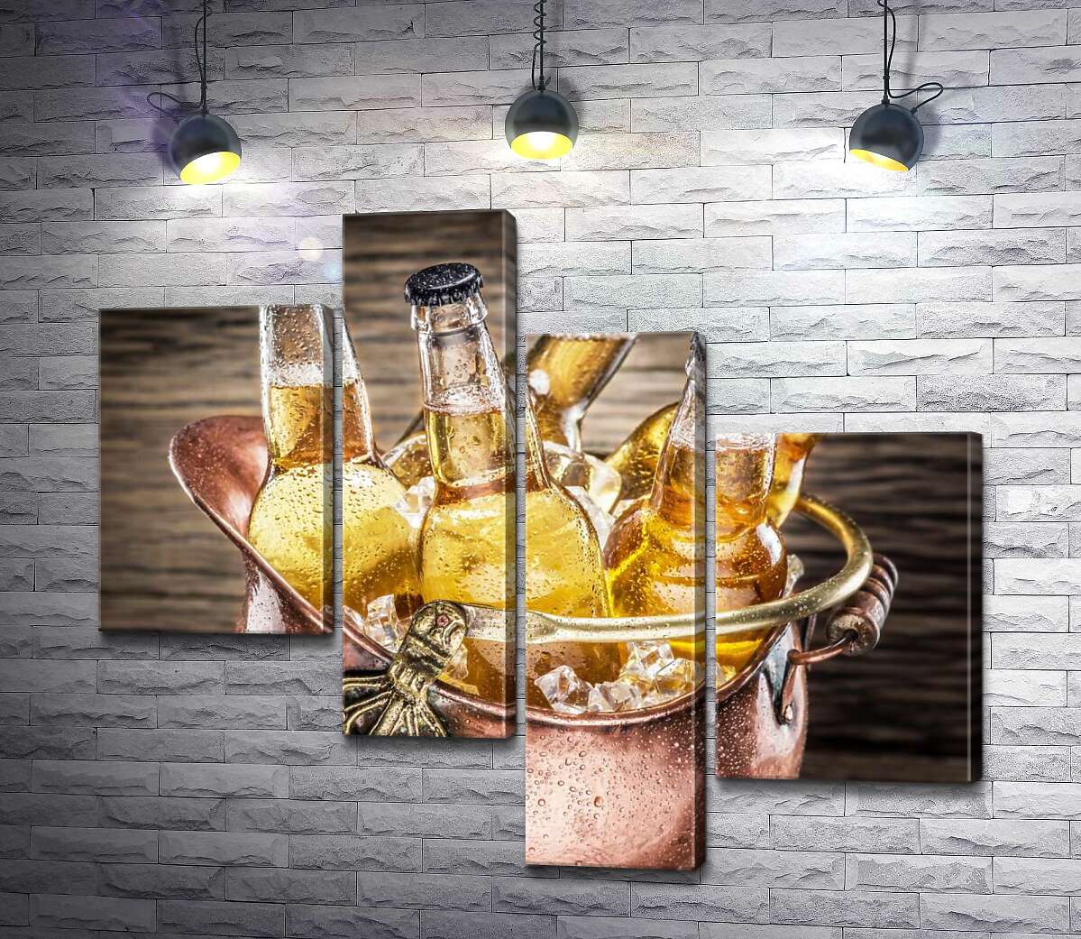 

Модульная картина ArtPoster Бутылки белого пива охлаждаются в ведерке со льдом 130x111 см Модуль №20