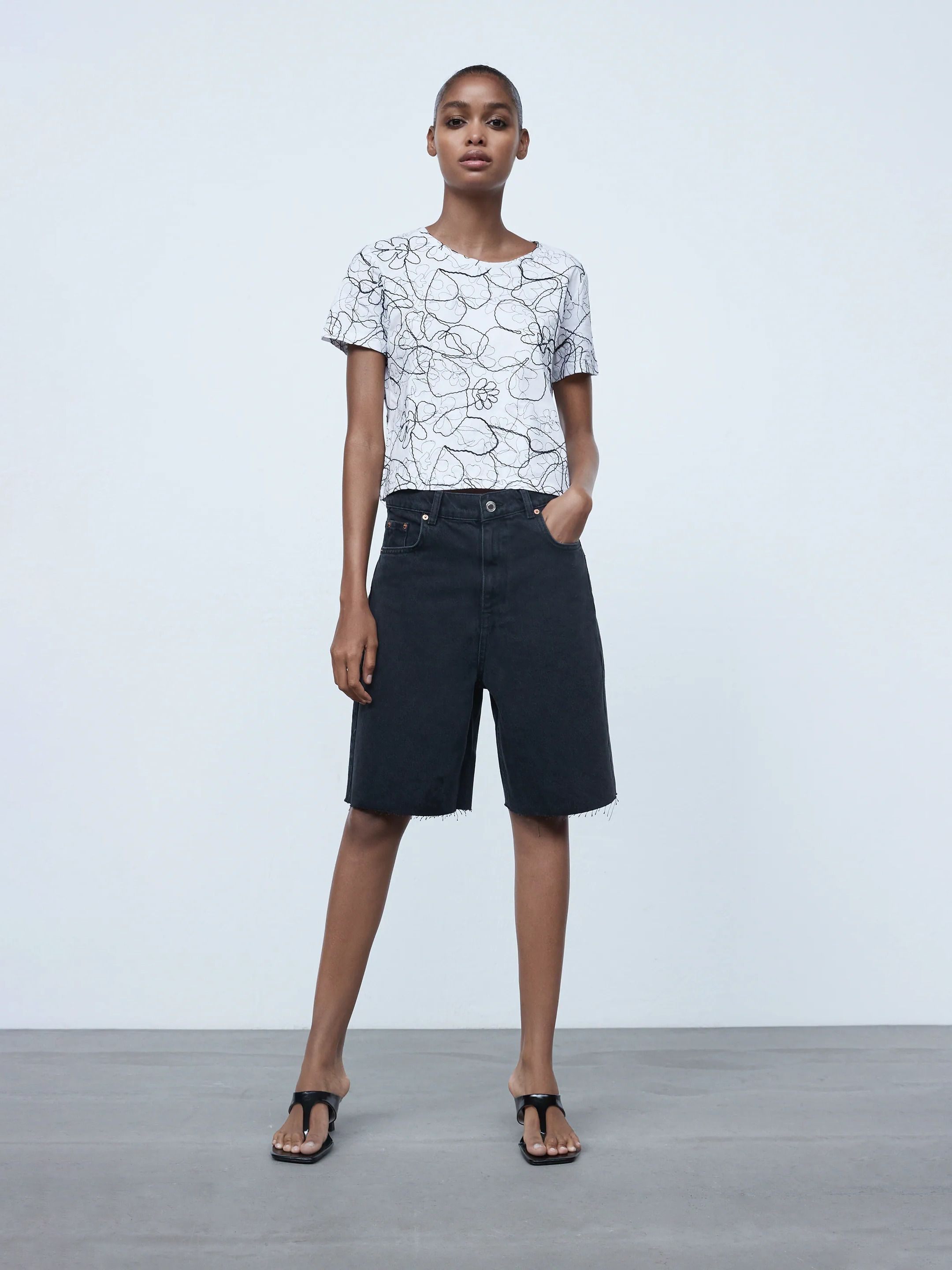 

Футболка Zara 5070-628-250  Белая с черным, Футболка Zara 5070-628-250 S Белая с черным