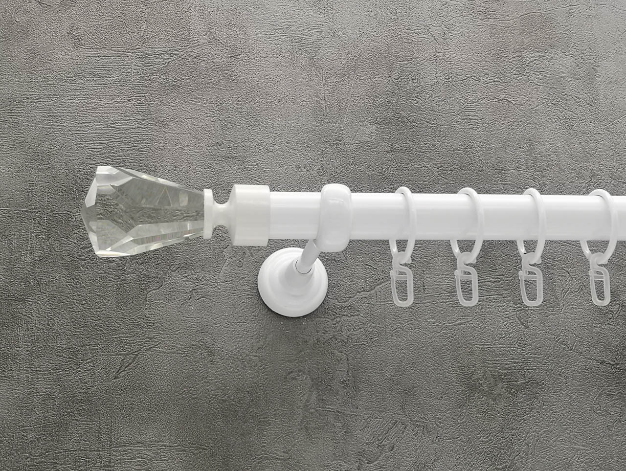 

Карниз Quadrum Лучета 160 см одинарный Белый открытый 25 мм гладкая (кольца с крючками)