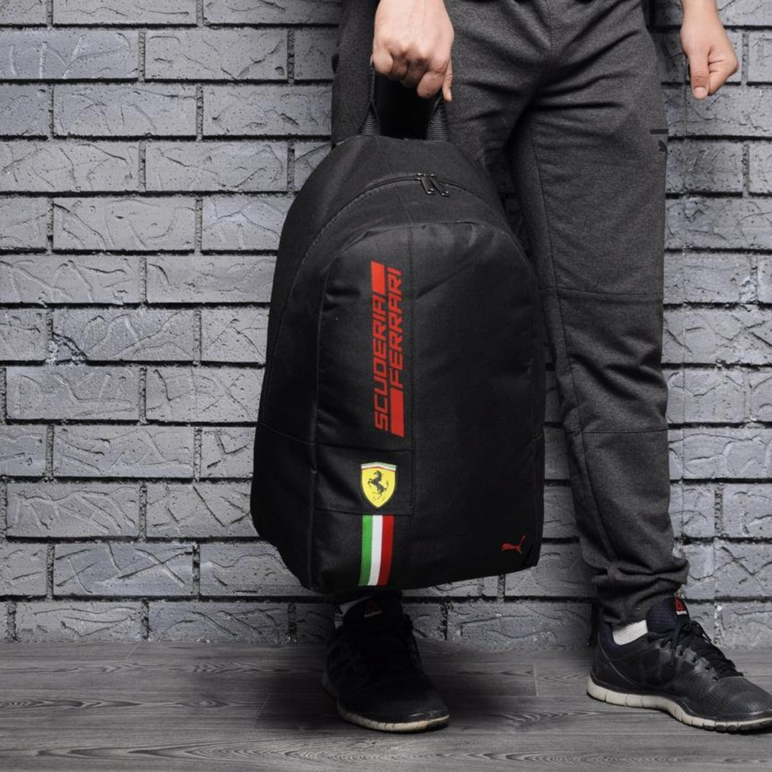 

Спортивный, городской рюкзак Scuderia Ferrari. Феррари. Черный