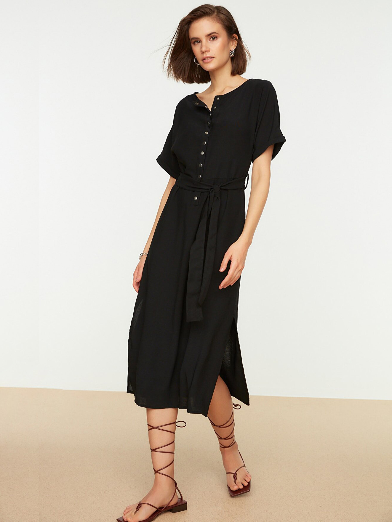 

Платье Trendyol TWOSS22EL0075  Black, Платье Trendyol TWOSS22EL0075 34 Black