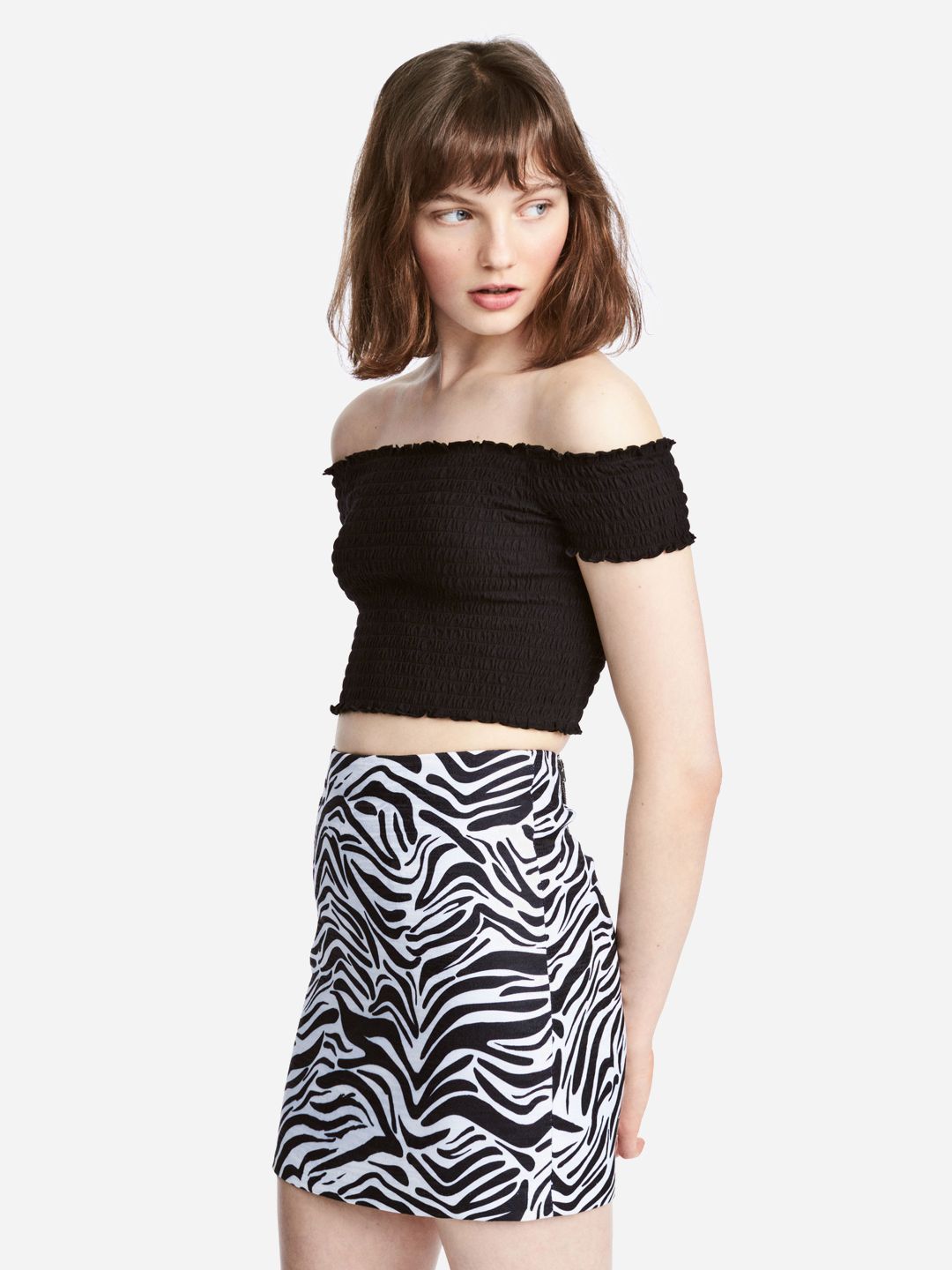 

Юбка H&M 0507894-01  Черная, Юбка H&M 0507894-01 34 Черная