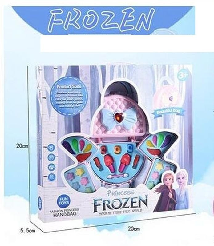 

Детская косметика для девочки Fun toys тени, румяна, блески, помады, 2 лака, косметичка-сумочка, в коробке 1162