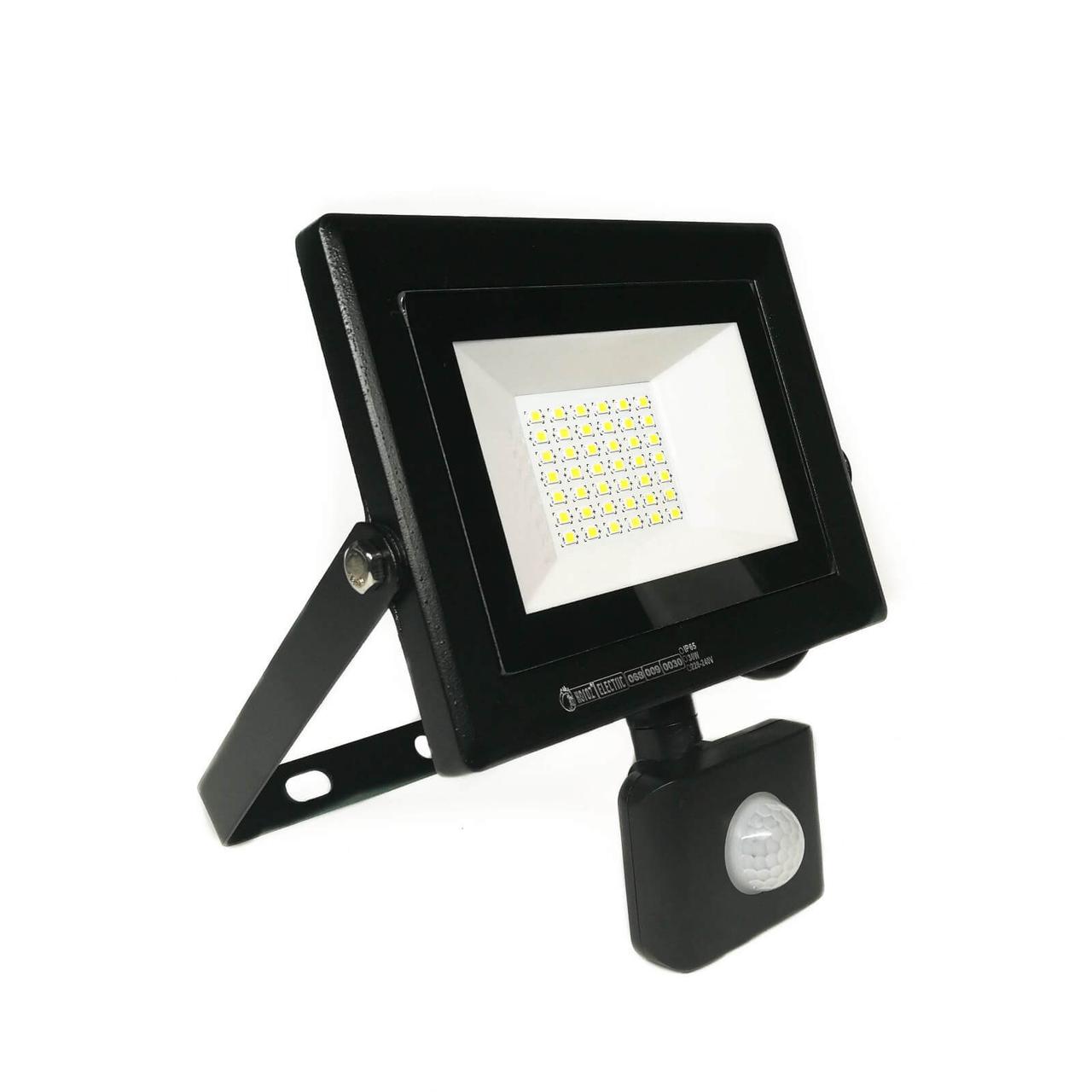 

Прожектор светодиодный с датчиком движения Horoz Electric 50W 6400K Pars/S-50 (068-009-0050)