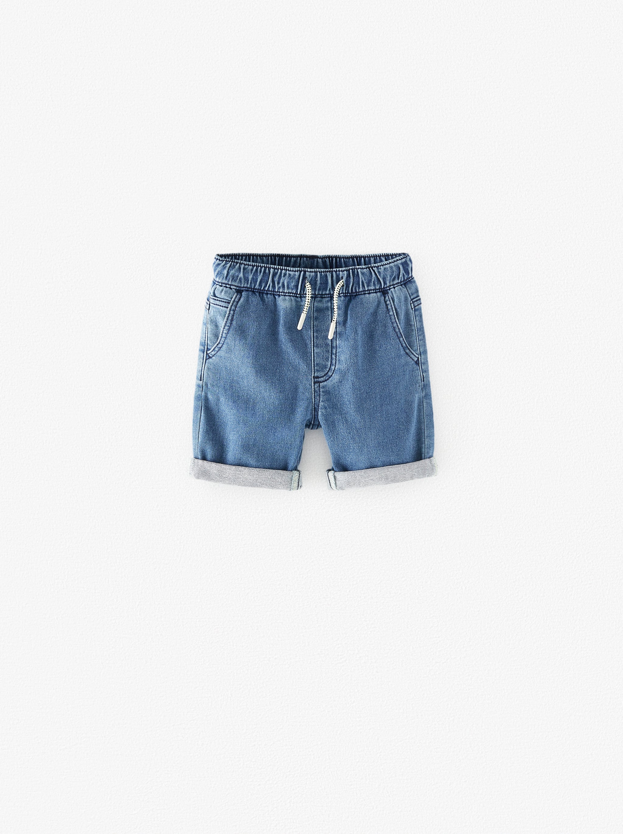 

Шорты джинсовые на мальчика Zara 122 синий 35982