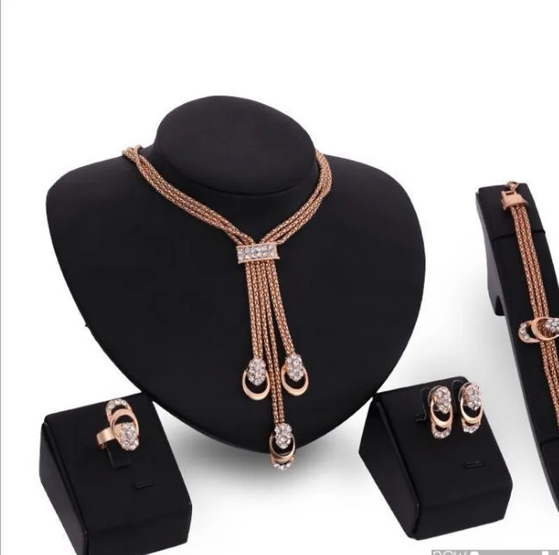 

Набор Fashion Jewelry колье+браслет+серьги+кольцо