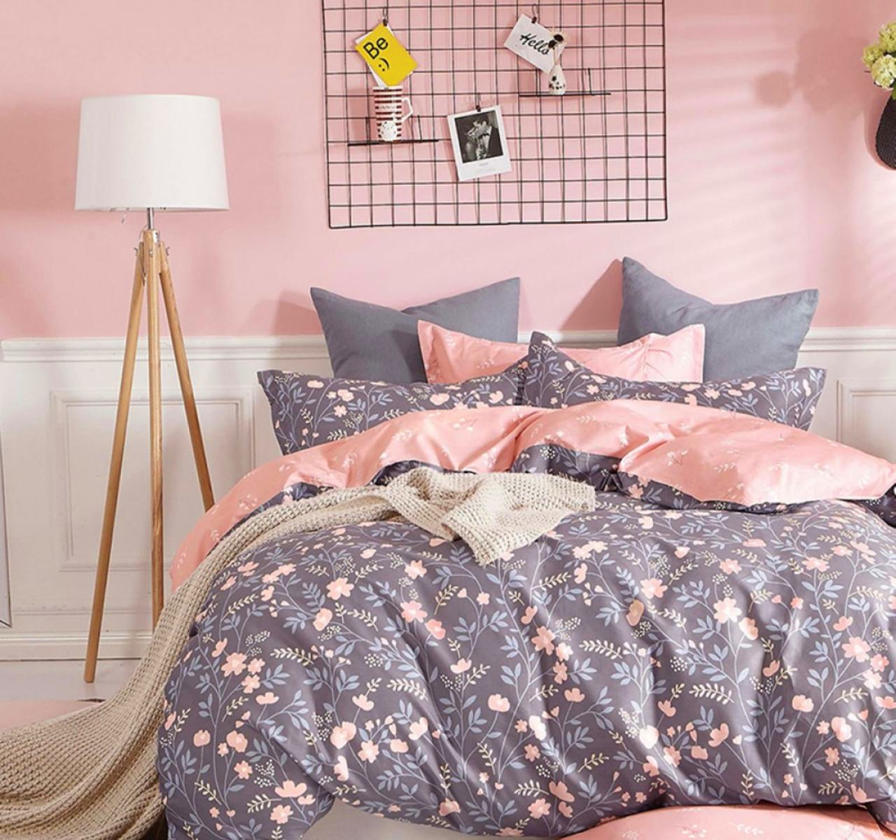 

Постель полуторная Цветы. Полуторное постельное белье. Ткань Бязь Голд, цвет розовый / серый