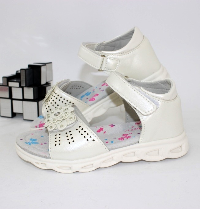 

Босоножки для девочки OK SHOES 60-1-дети 29 18.7см белый
