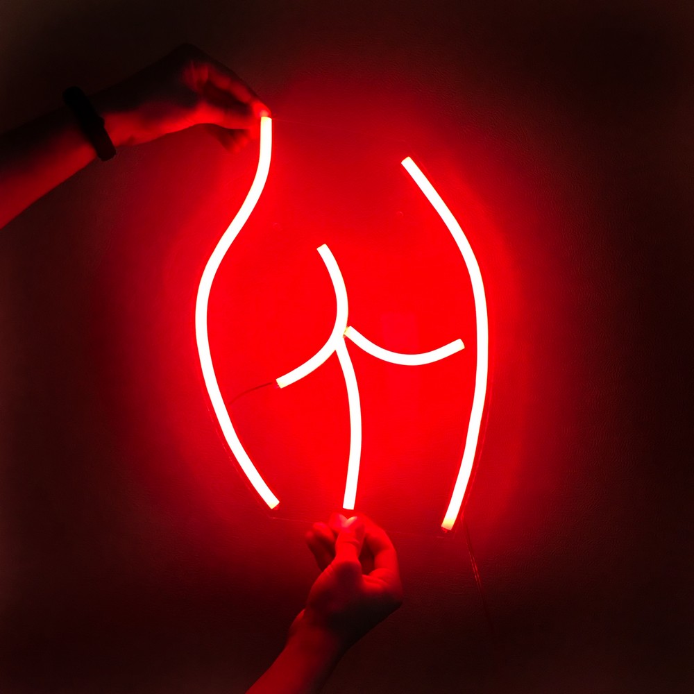 

Неоновый светильник Neon Lightning «Силуэт» Красный