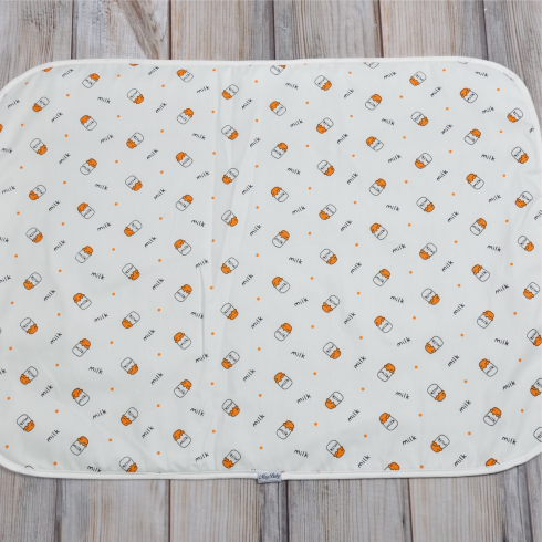 

Непромокаемая пеленка MagBaby 60*80 см Milk small