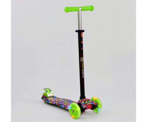 

Самокат Best Scooter Maxi Graffiti 1316 New зеленый
