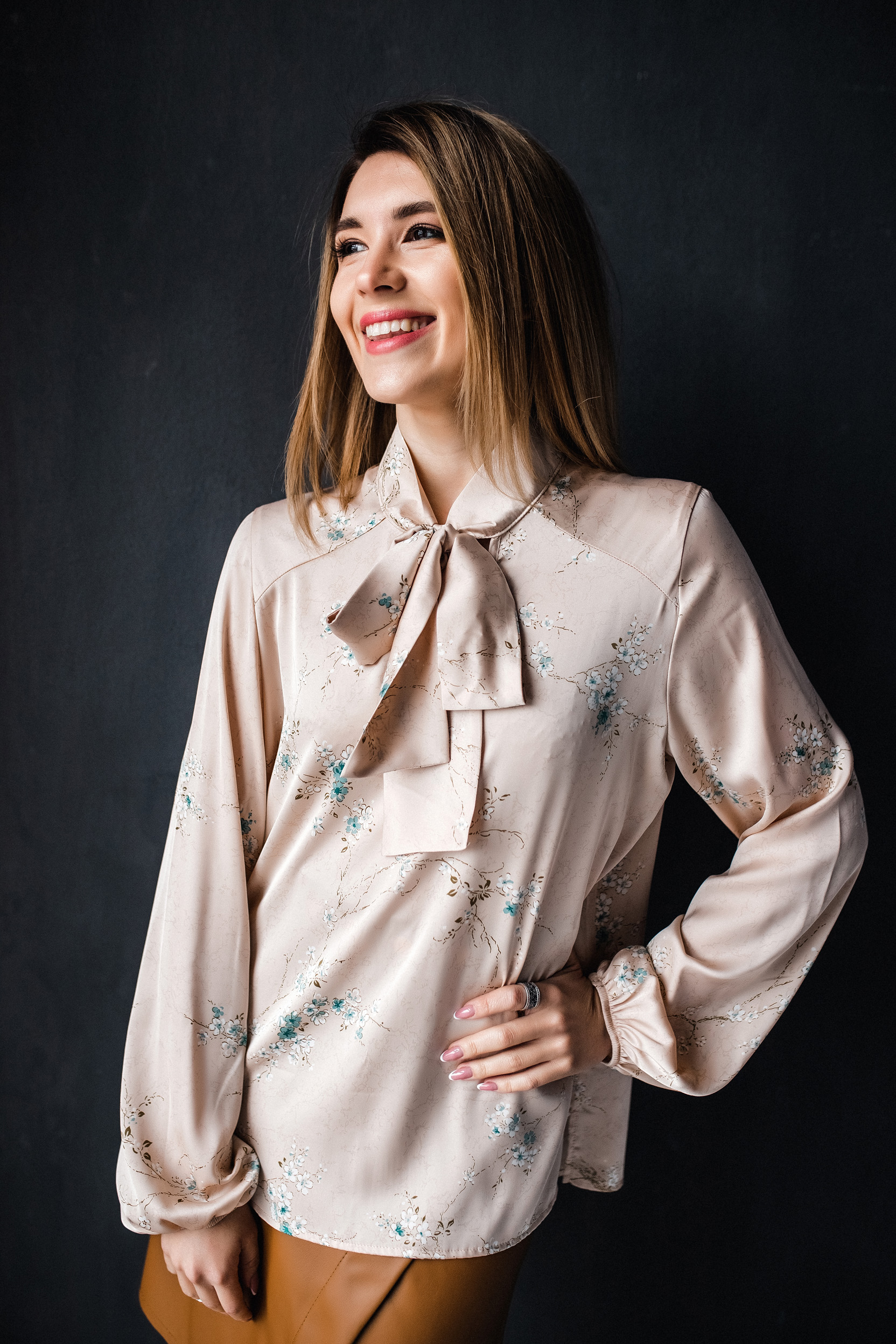 

Блуза Wear me с бантом на вороте из Армани M Коричневый 1w14/33F