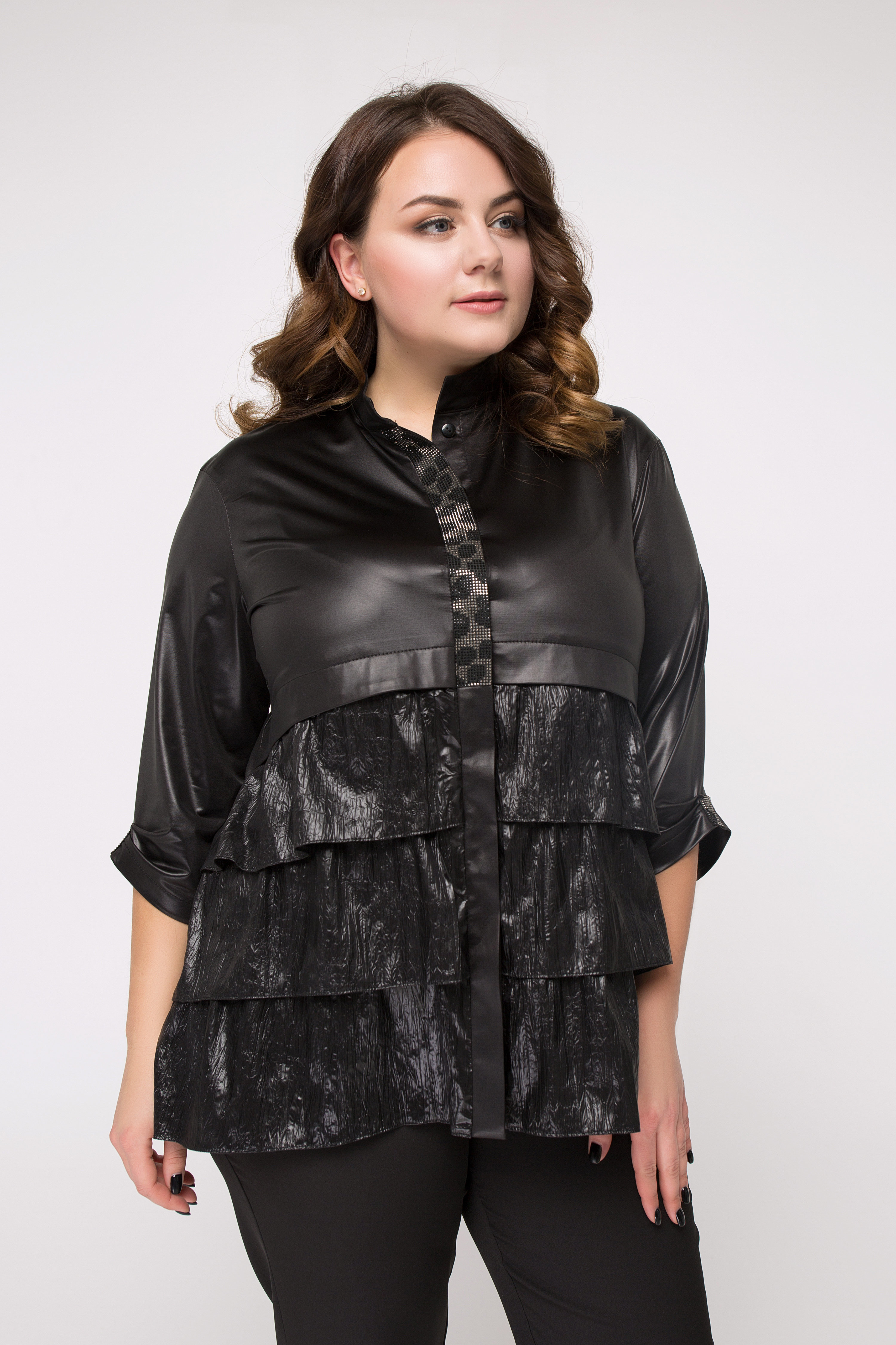 

Блуза Luzana Жардина с рукавом 3/4 50 черная