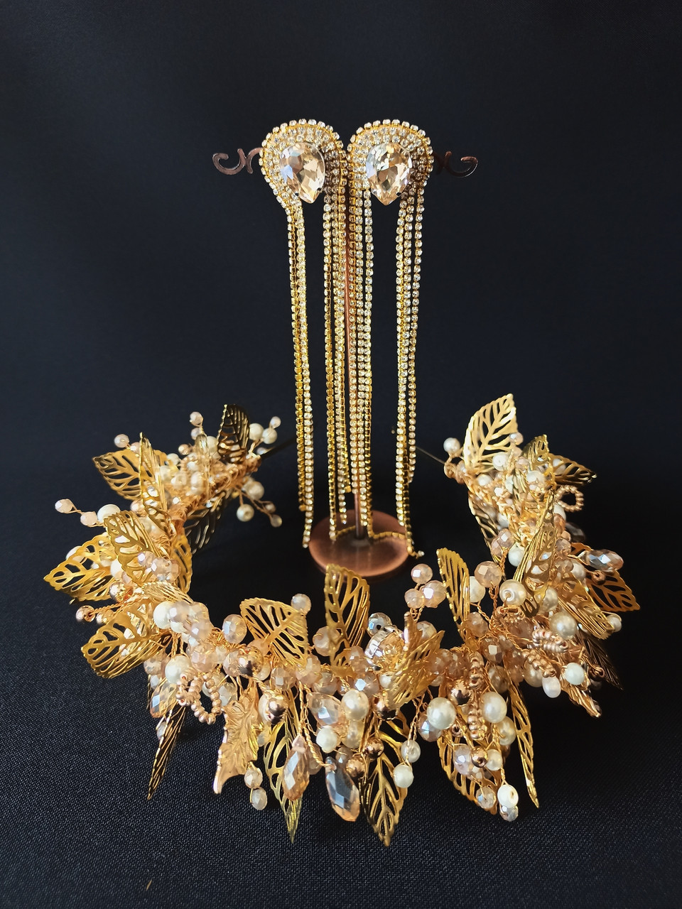 

Обруч и серьги Ksenija Vitali Wedding Gold NP-00021