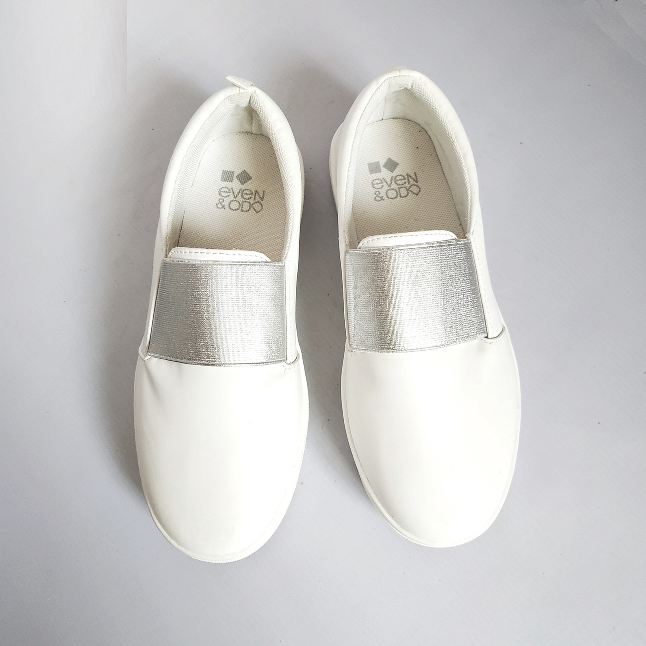 

Женские слипоны белые Even & Odd, 37,5р