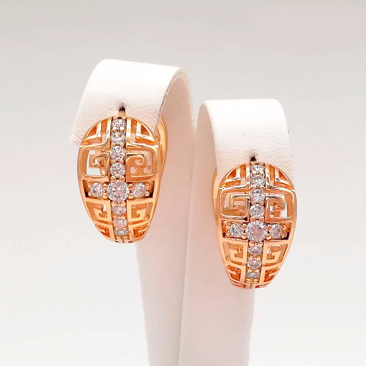 

Серьги Xuping из медицинского золота, белые фианиты, позолота 18K, 24574