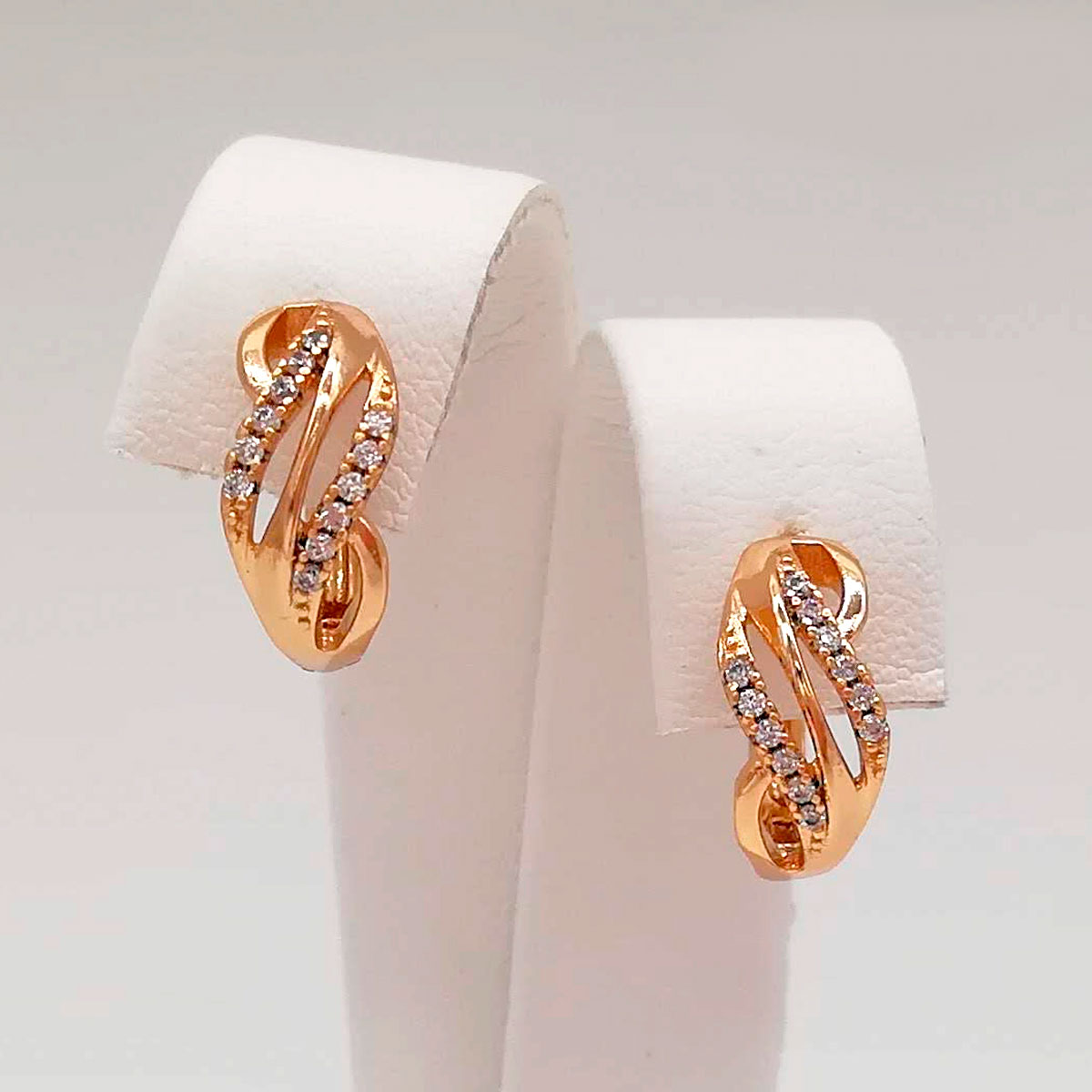 

Серьги Xuping из медицинского золота, белые фианиты, позолота 18K, 24583