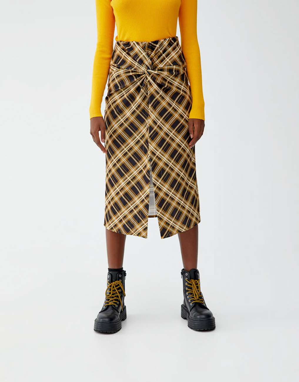 

Юбка PULL & BEAR Ж1030059 (9398/367/800) цвет черный M