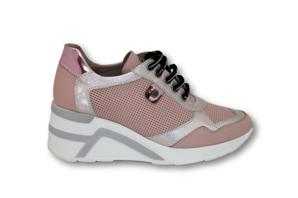 

Кожаные женские кроссовки VASARI trend Пудра 65423 40